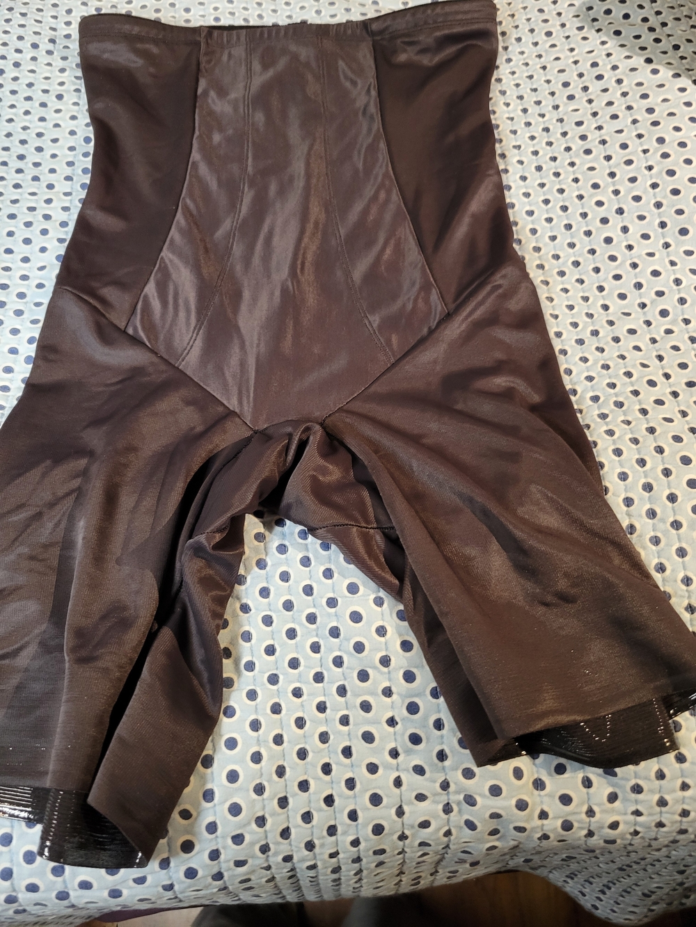 High-Waist Shaping Shorts - Black